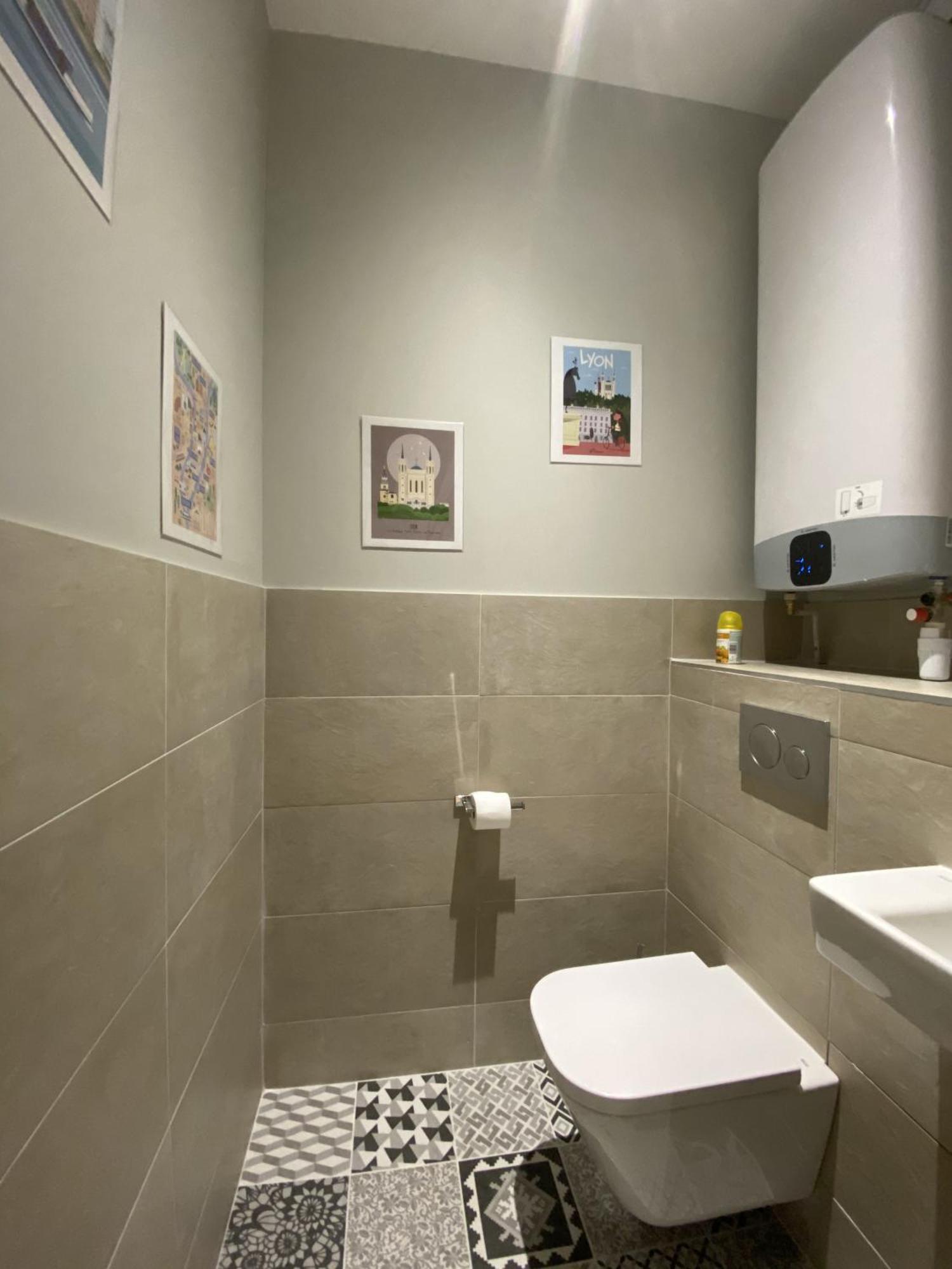 Appartement De Standing Pour 6 Refait A Neuf Lyon Exteriör bild
